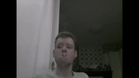 Snapshot of looner1992 chatting on November 5, 12:21 am looner1992 online show from November 5, 12:21 am