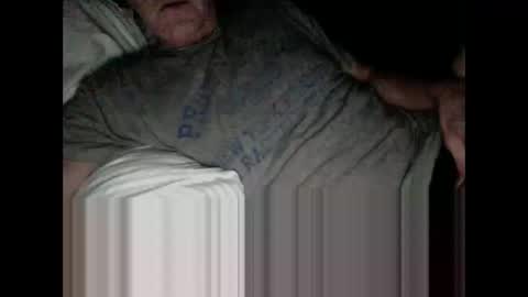 Snapshot of loose565 chatting on April 21, 1:42 am loose565 online show from April 21, 1:42 am