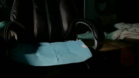 Snapshot of loov2watch chatting on February 25, 12:31 am Mato online show from February 25, 12:31 am