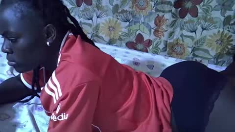 Snapshot of lora_amor chatting on April 25, 2:47 pm lora_amor online show from April 25, 2:47 pm