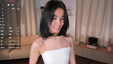 Snapshot of lora_lifelover chatting on June 7, 9:13 am Lora control 2 min for every new Fan Club subscriber online show from June 7, 9:13 am