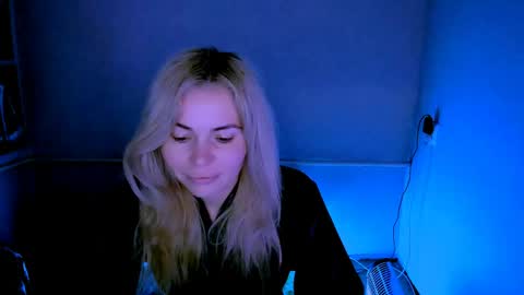 Snapshot of loraboyar chatting on April 22, 2:25 am Lora online show from April 22, 2:25 am