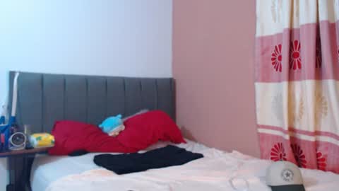Snapshot of lord_dainn chatting on June 19, 1:43 am lord_dainn online show from June 19, 1:43 am