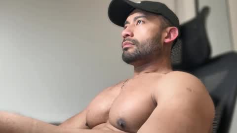 Cale online show from March 3, 2:07 am