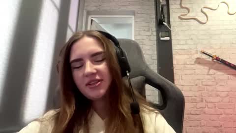 Molly online show from October 14, 5:19 am
