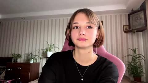 Snapshot of loreleiclaus chatting on July 22, 8:39 am Liya online show from July 22, 8:39 am