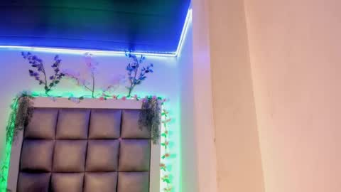 Snapshot of lorena_jade chatting on April 13, 4:07 am lorena_jade online show from April 13, 4:07 am