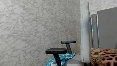 Snapshot of lorena_watson chatting on March 1, 6:57 am lorena_watson online show from March 1, 6:57 am