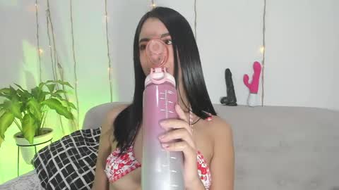 Snapshot of lorens_martin chatting on May 7, 5:18 pm L O R E N online show from May 7, 5:18 pm