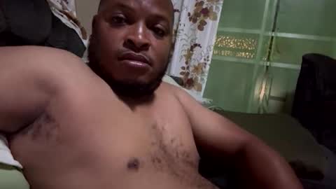 Snapshot of lorenzoakan30 chatting on October 26, 1:00 am lorenzoakan30 online show from October 26, 1:00 am