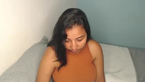 Snapshot of loretta_ chatting on May 4, 10:28 pm Loretta Gmez online show from May 4, 10:28 pm