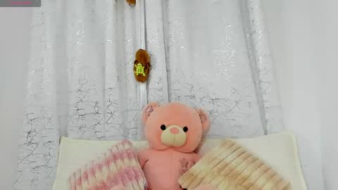 Snapshot of lori_evans1 chatting on June 6, 4:28 am Lori Evans online show from June 6, 4:28 am