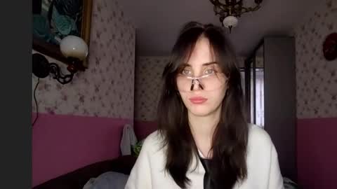 Kira online show from December 2, 7:14 am