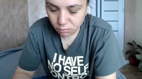 Snapshot of lorragrey chatting on April 27, 6:11 am LorraGrey online show from April 27, 6:11 am