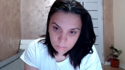 Snapshot of lorragrey chatting on May 1, 3:22 am LorraGrey online show from May 1, 3:22 am