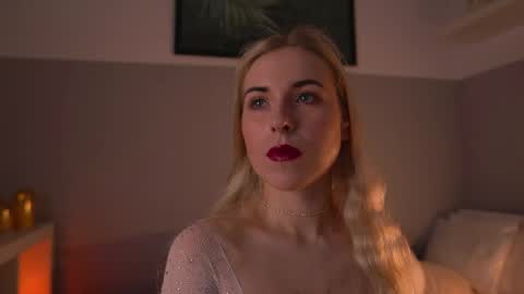 Snapshot of lorrie_love_story chatting on May 28, 9:06 am Lorrie online show from May 28, 9:06 am