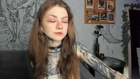 Snapshot of lostallice chatting on February 16, 3:24 am lostallice online show from February 16, 3:24 am