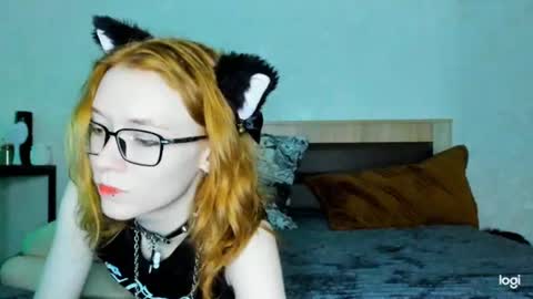 Snapshot of lostineden chatting on June 18, 7:40 pm Eden online show from June 18, 7:40 pm