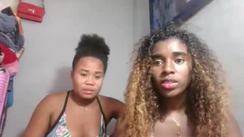 Snapshot of louane98 chatting on February 3, 7:13 am louane98 online show from February 3, 7:13 am