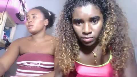 Snapshot of louane98 chatting on February 7, 9:46 am louane98 online show from February 7, 9:46 am