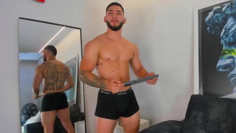 Louis online show from April 17, 11:35 am