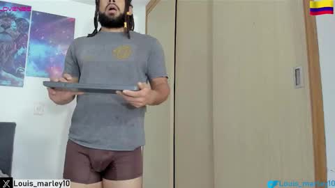 louis_marley_ online show from January 17, 11:15 am