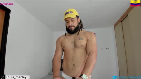 louis_marley_ online show from February 10, 7:18 pm