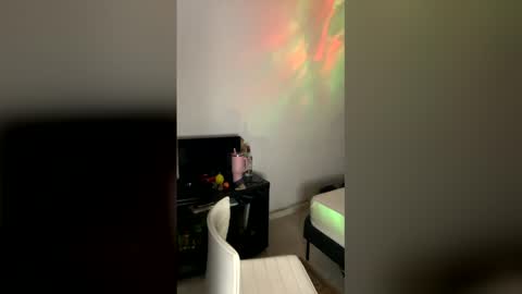 louise_66 online show from April 28, 1:59 am