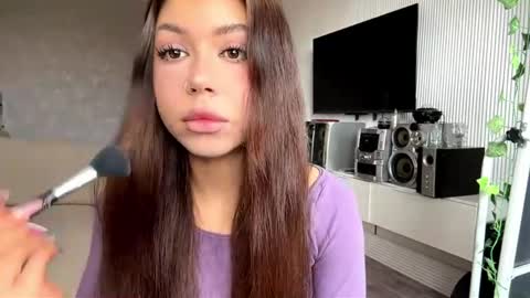 Flora online show from April 5, 7:05 am