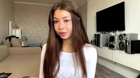 Flora online show from April 11, 7:13 am