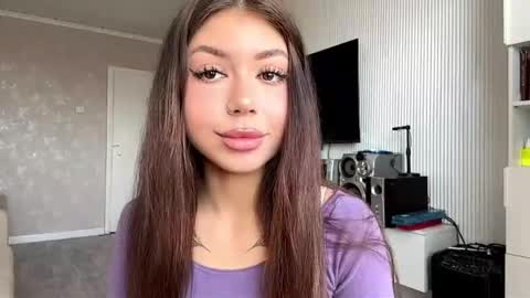 Flora online show from April 20, 7:11 am