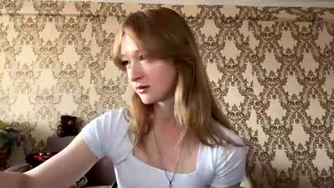 Snapshot of louracryderman chatting on August 8, 2:03 am louracryderman online show from August 8, 2:03 am