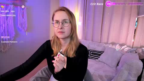 Snapshot of love_agatha chatting on June 5, 10:43 am Agatha online show from June 5, 10:43 am