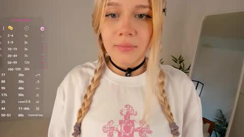 Eva online show from November 25, 1:00 pm