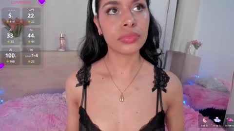 Snapshot of love_cameron chatting on November 13, 4:44 am Cam online show from November 13, 4:44 am