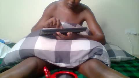 Snapshot of love_doll26 chatting on May 17, 1:47 am love doll26 online show from May 17, 1:47 am