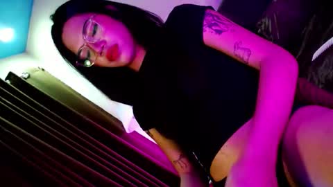 Seren online show from October 30, 11:11 am