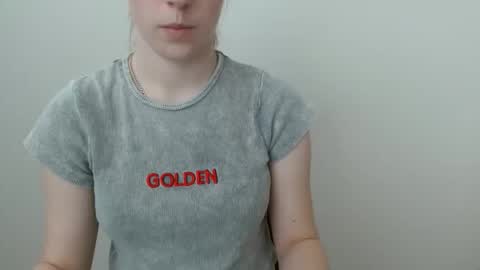 Vivian online show from March 10, 1:05 pm