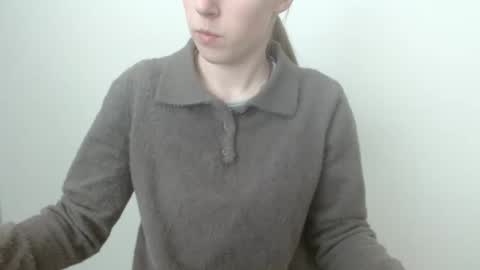 Vivian online show from March 24, 12:10 pm