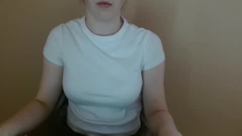 Vivian online show from April 17, 12:19 pm