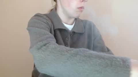 Snapshot of love_vivian chatting on April 24, 12:07 pm Vivian online show from April 24, 12:07 pm