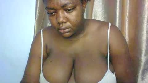 mila online show from April 12, 2:27 am