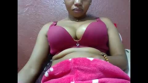 loveinlife750427 online show from March 10, 6:51 am