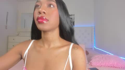 Val online show from March 1, 1:07 am