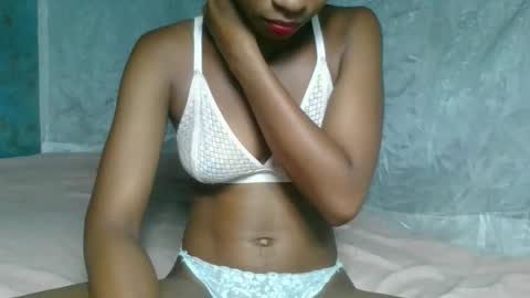 lovelaspice online show from March 27, 8:08 pm