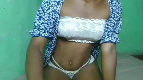 lovelaspice online show from April 15, 5:31 pm