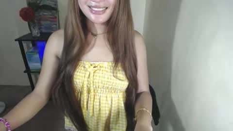 lovelily_xoxo online show from March 11, 11:16 am