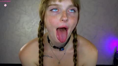 Molly online show from March 27, 7:02 pm