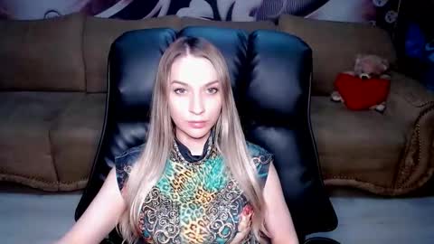 private open online show from October 18, 5:14 pm