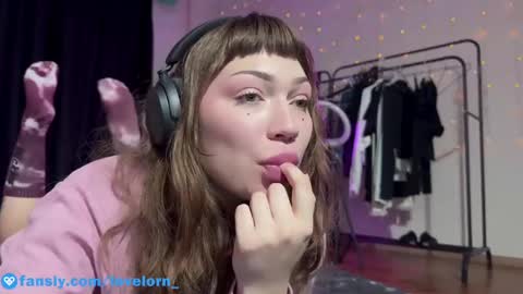 Snapshot of lovelorn_ chatting on December 12, 12:33 pm Elsa online show from December 12, 12:33 pm